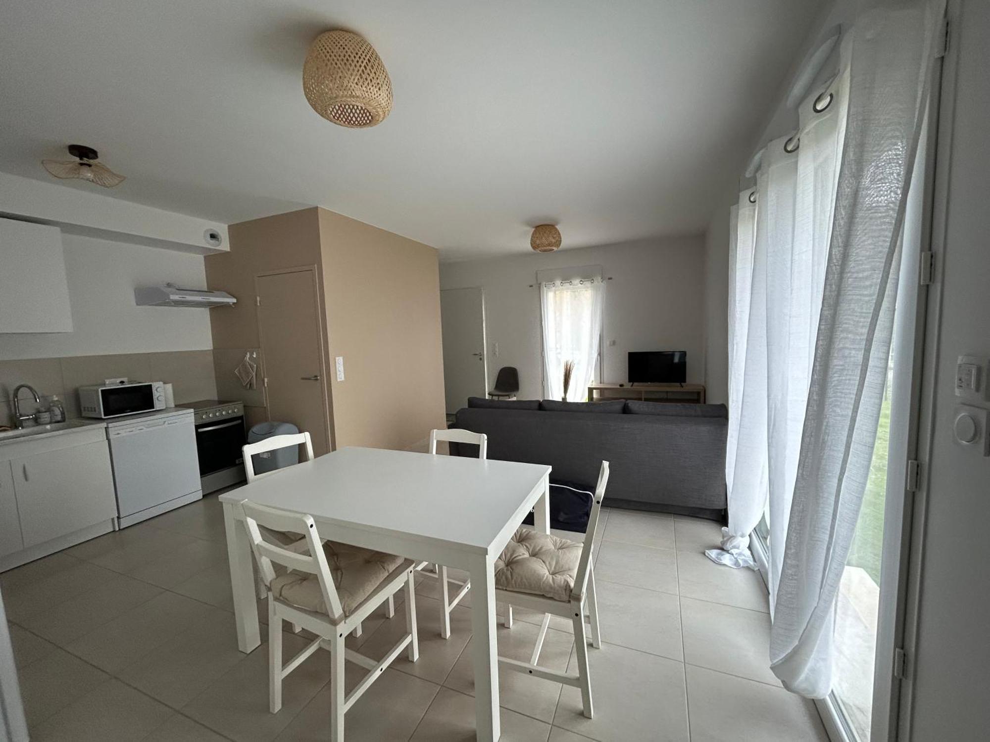 Appartement Avec Jardin Chateauneuf-de-Galaure Ngoại thất bức ảnh